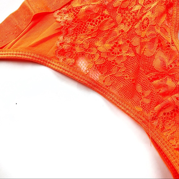 Lingerie - Picture 4 of 4